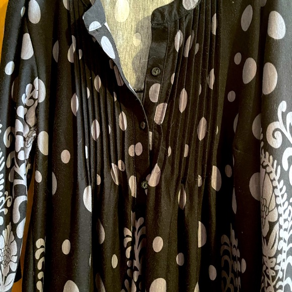 ❤️Women’s size Large❤️🌺lengthy Blouse Beautifully🌺GREAT CONDITION - Picture 3 of 4